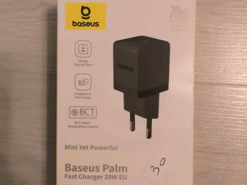 Incarcator de Priza Baseus Palm Fast Charger 20W EU Dual Port BCT Temperature Control Sigilat